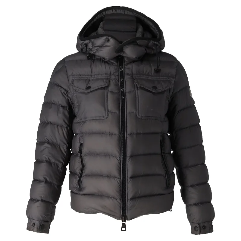 Moncler Edward Puffer Jacket in Grey Nylon